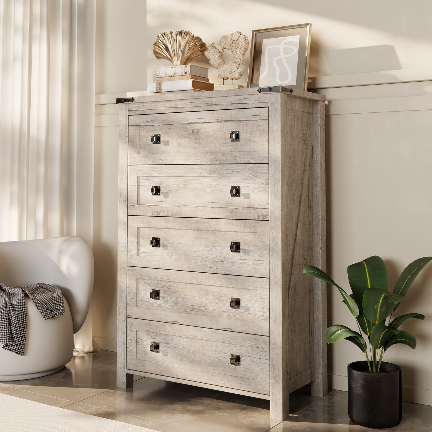 Commode en bois de style campagnard à 5 tiroirs de 48 pouces de haut, idéale pour une chambre à coucher.