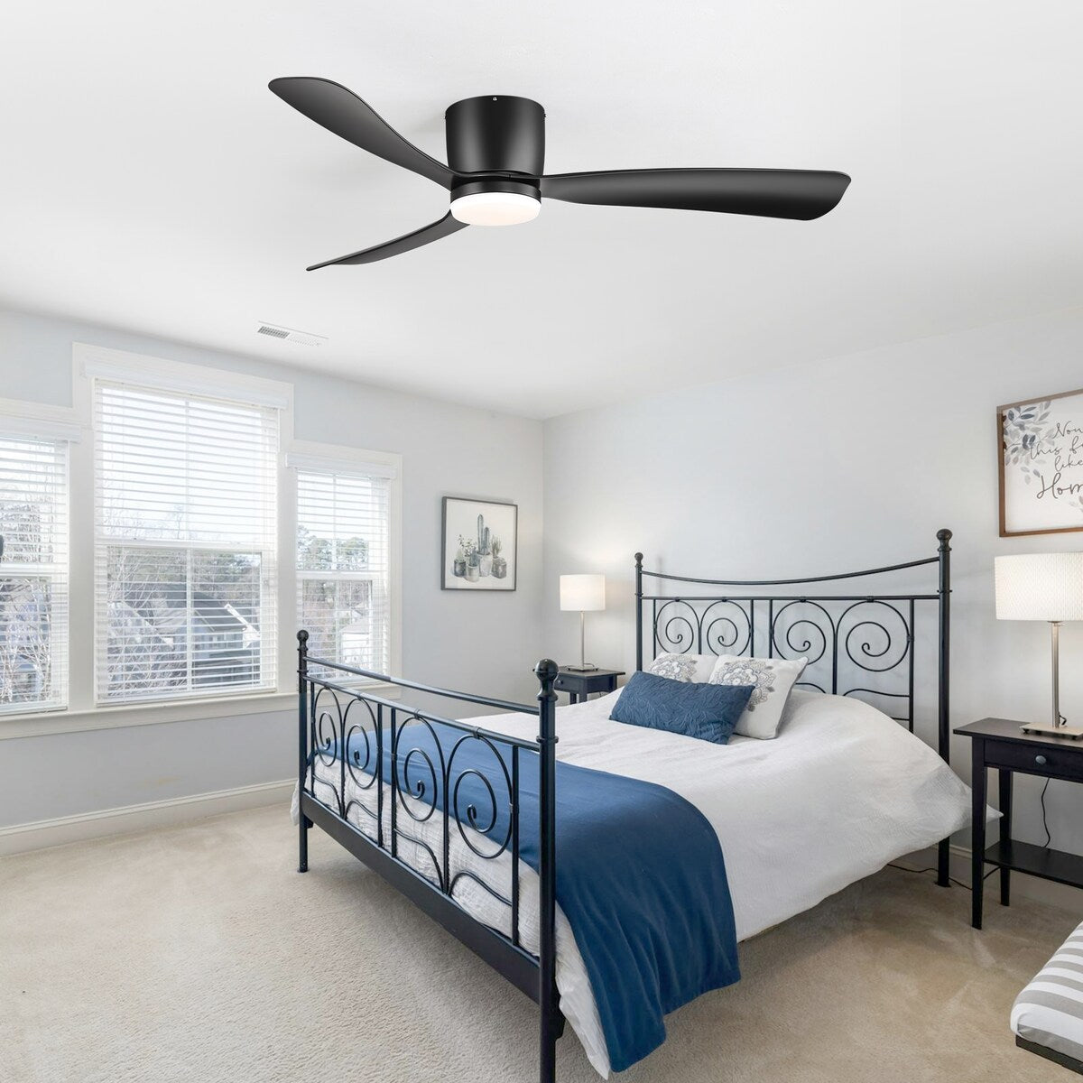 Ventilateur de plafond encastré noir/blanc de 52 pouces avec télécommande et éclairage LED (3 pales)