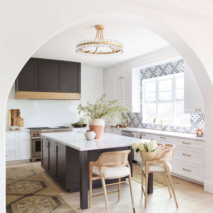 Plafonnier semi-encastré Elvira à 8 lumières en forme de roue de chariot avec cristaux