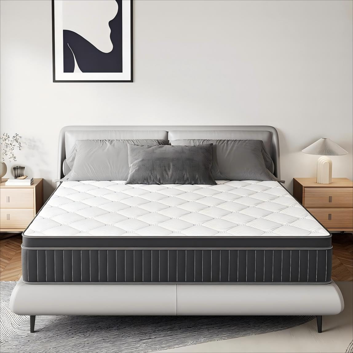 Matelas à ressorts ensachés SweDrea de 30 cm (12 po) à fermeté moyenne, conçu pour soulager les douleurs dorsales et procurer une sensation de fraîcheur. Certifié CertiPUR-US, SGS et OEKO-TEX.