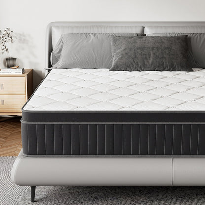 Matelas à ressorts ensachés SweDrea de 30 cm (12 po) à fermeté moyenne, conçu pour soulager les douleurs dorsales et procurer une sensation de fraîcheur. Certifié CertiPUR-US, SGS et OEKO-TEX.