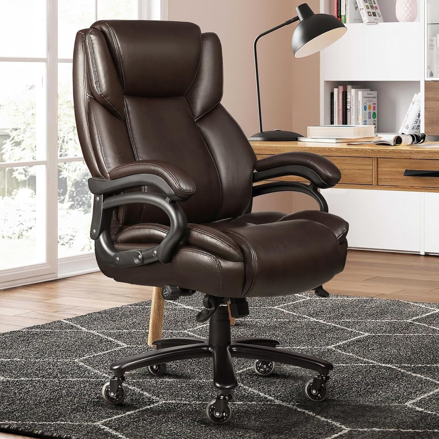 Fauteuil de bureau Bossin pour grandes et moyennes tailles, support lombaire réglable jusqu'à 227 kg, fauteuil ergonomique avec dossier haut en cuir PU pour ordinateur