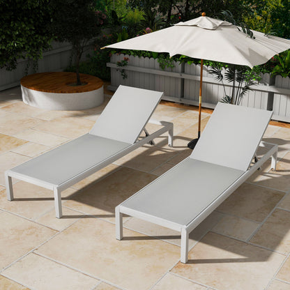 Chaises longues d'extérieur en aluminium Cape Coral (lot de 2) par Christopher Knight Home - 77,56 cm (P) x 25,20 cm (L) x 11,80 cm (H)