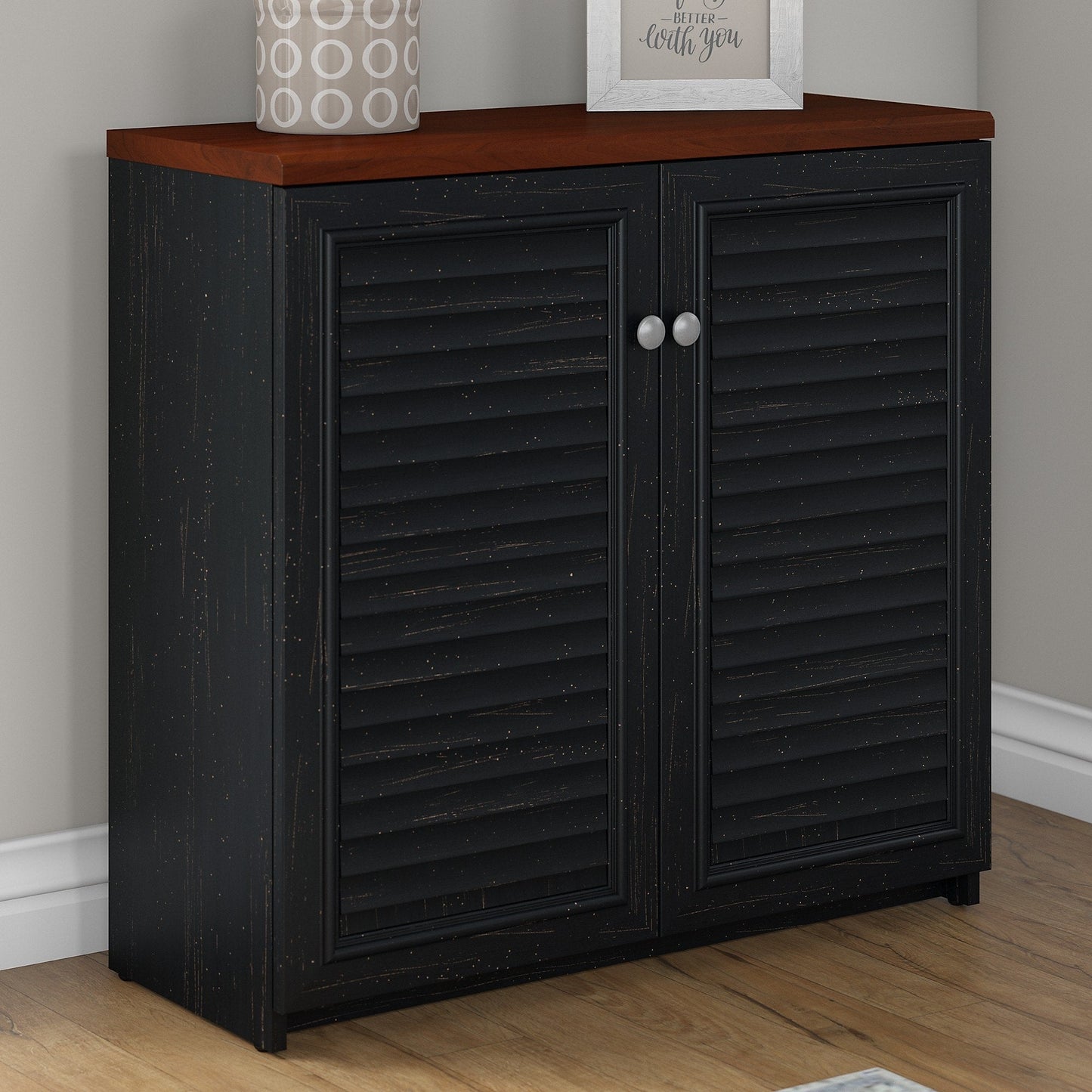 Armoire de rangement Fairview avec portes et étagères de Bush Furniture - 80,5 cm (L) x 32,4 cm (l) x 78 cm (H)