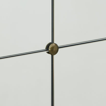 Miroir mural Fantina à panneaux argentés antiques par iNSPIRE Q Classic