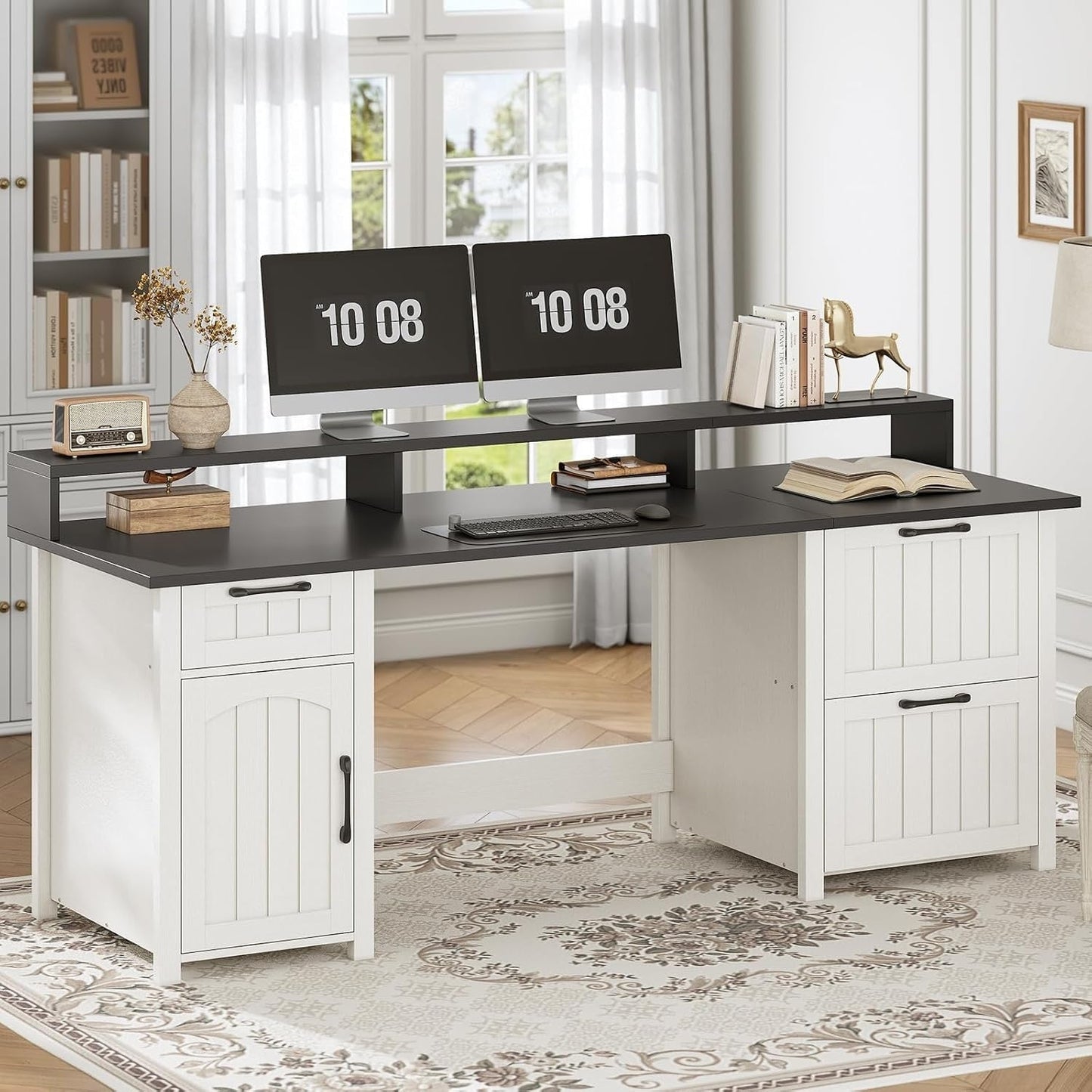 Bureau de direction de style campagnard, bureau à domicile avec tiroir pour dossiers suspendus, support pour écran, prise électrique