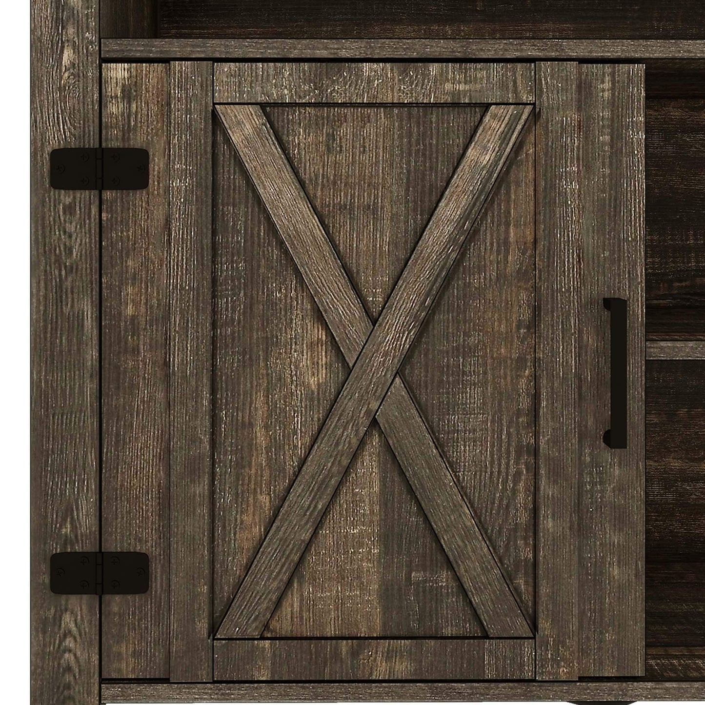 Meuble TV de style campagnard pour téléviseur jusqu'à 65 pouces avec portes et étagères ouvertes, console multimédia et prise électrique.