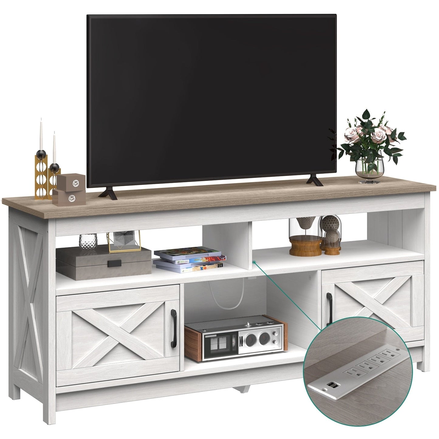 Meuble TV de style campagnard pour téléviseur jusqu'à 65 pouces avec portes et étagères ouvertes, console multimédia et prise électrique.