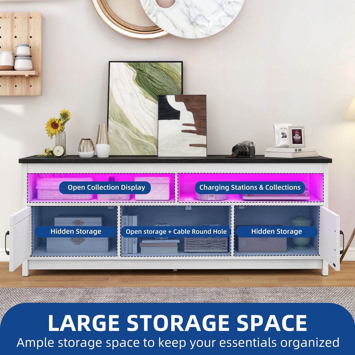 Meuble TV de style campagnard pour téléviseur jusqu'à 65 pouces avec portes et étagères ouvertes, console multimédia et prise électrique.