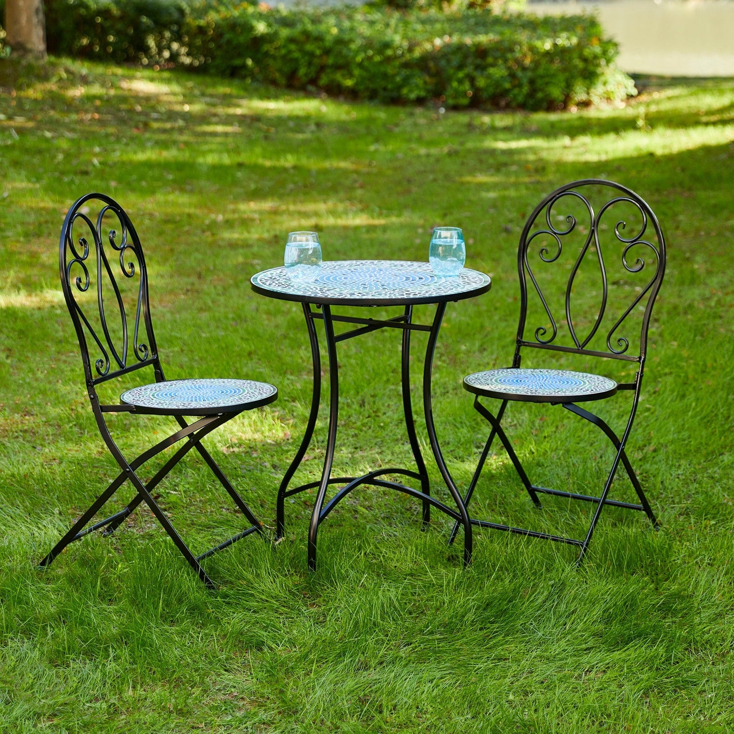 Ensemble bistro pliant d'extérieur en métal Glitzhome, 3 pièces : table et chaises de patio