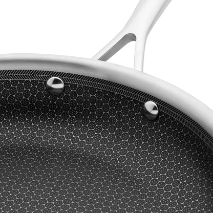 Ensemble de 3 poêles à frire HENCKELS Paradigm avec spatule et cuillère de service offertes - 5 pièces