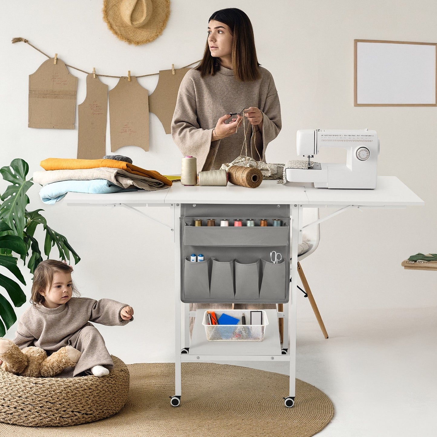 Table de bricolage réglable en hauteur avec étagères de rangement, table de découpe pliante et mobile pour la maison, le bureau, l'atelier de couture ou de loisirs créatifs