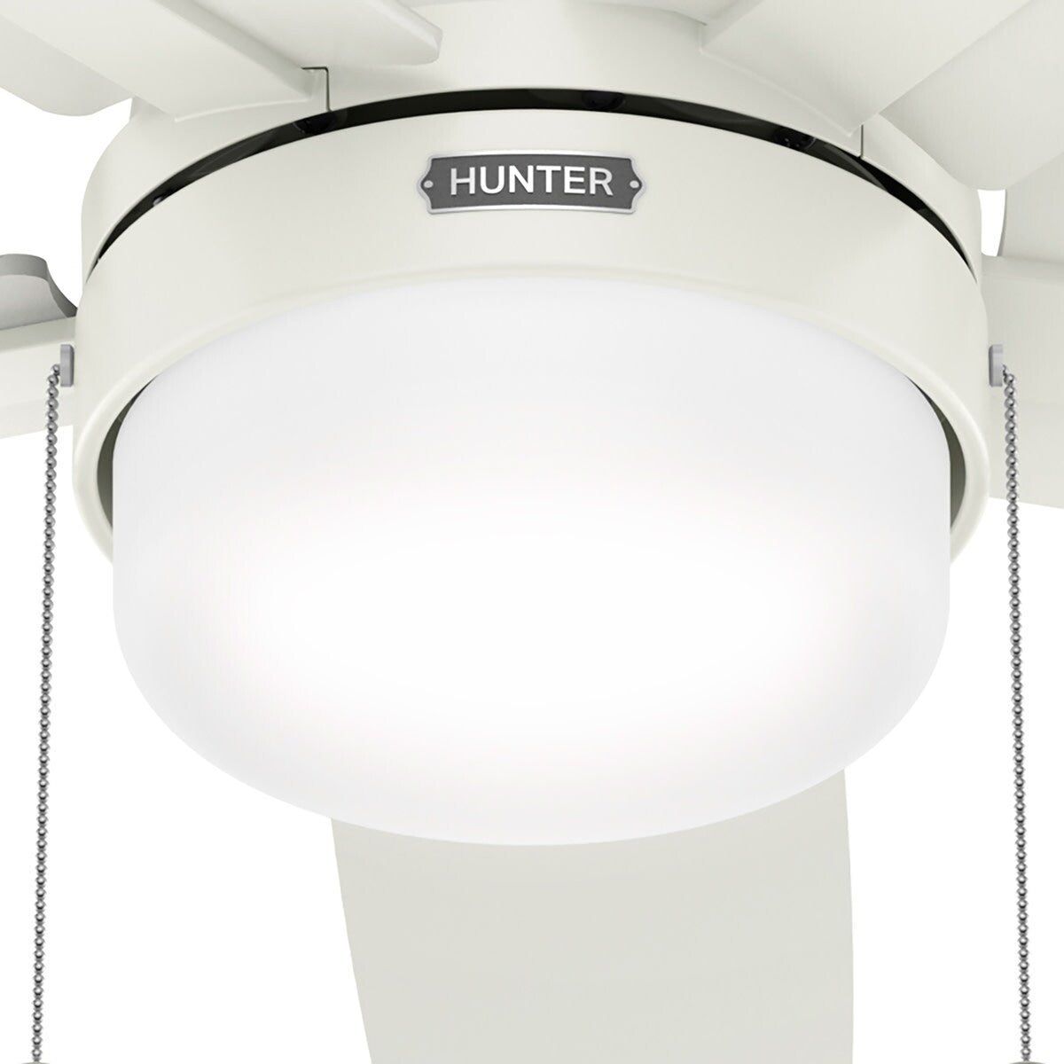 Ventilateur de plafond Hunter 52 Anisten à profil bas avec éclairage LED et chaînette - Style moderne, contemporain et transitionnel