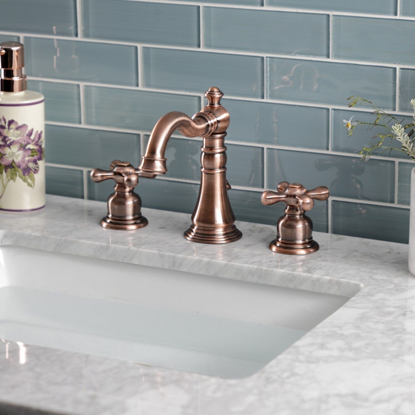 Robinet de salle de bain à entraxe large American Classic de 8 pouces