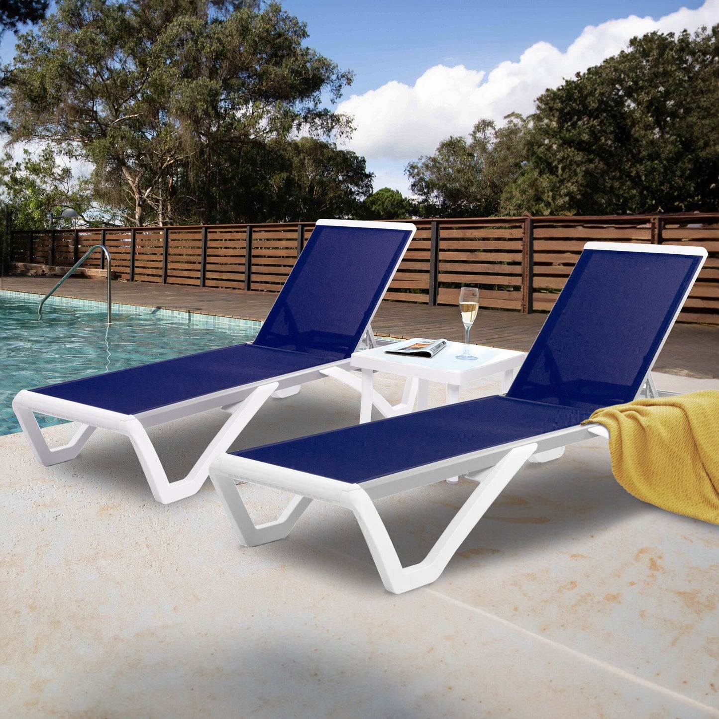 Chaise longue de patio inclinable et réglable Kozyard Alan, pieds entièrement plats en aluminium et résine de polypropylène