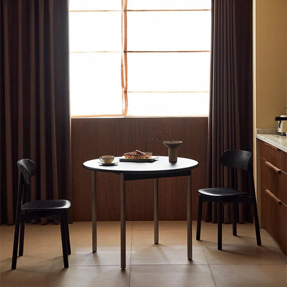 Moins de table / Rond