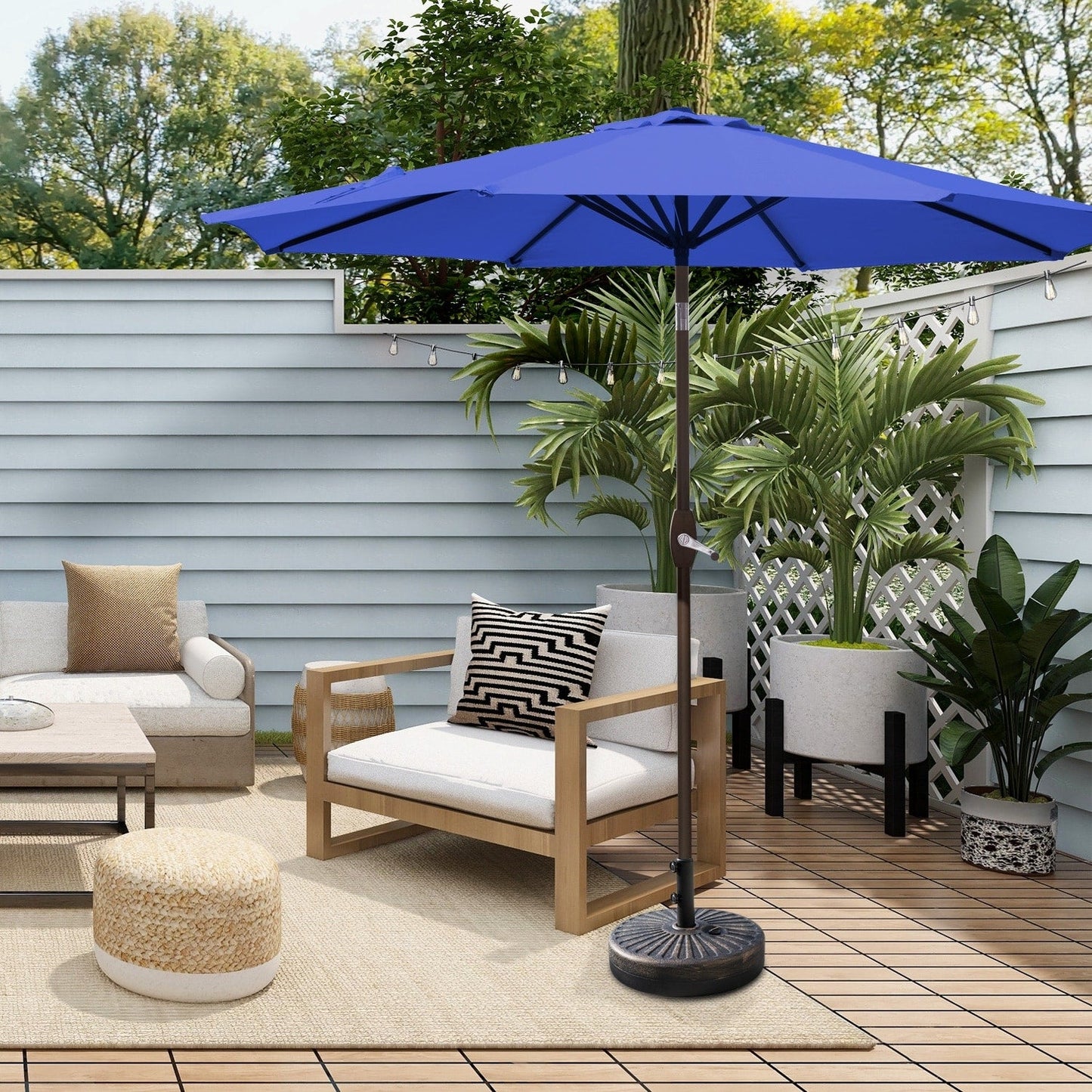 Parasol de terrasse Lopes de 2,74 m (9 pi) avec pied et support lestés finition bronze inclus