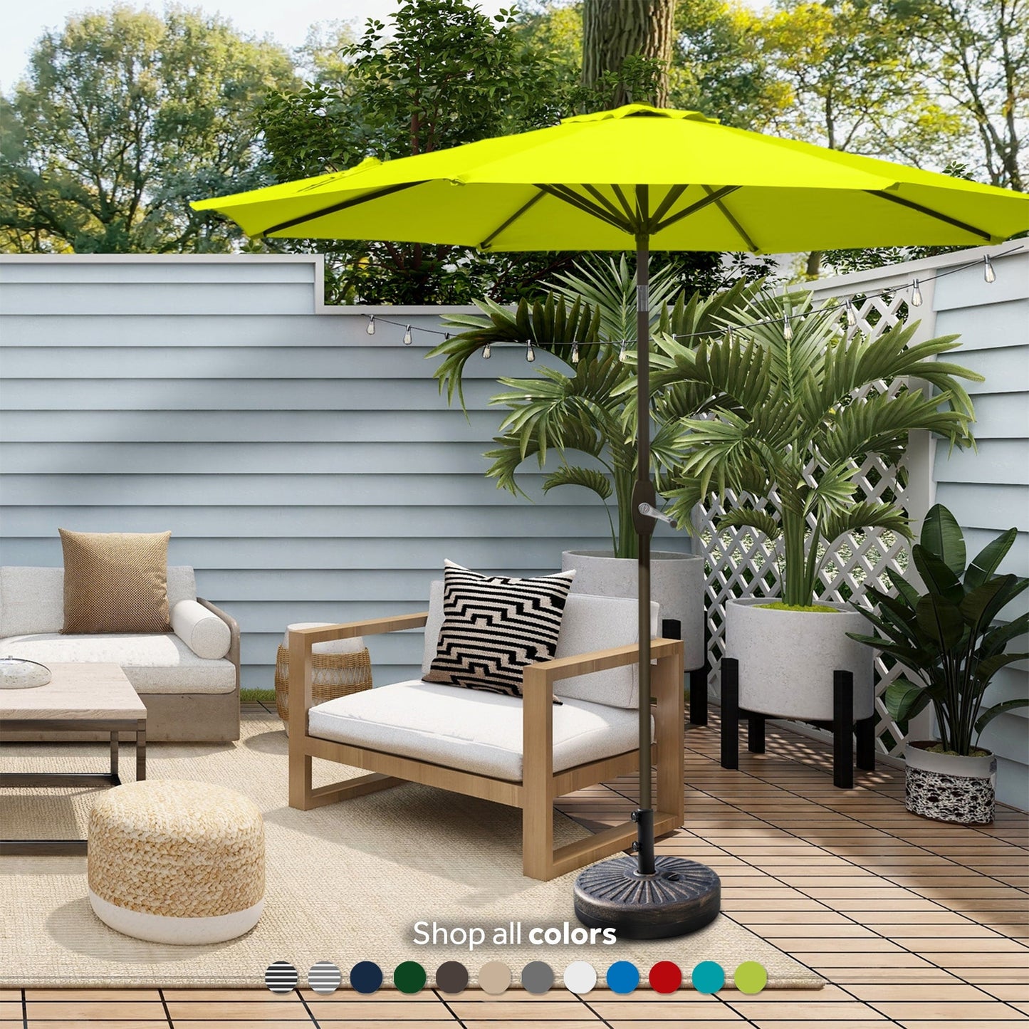 Parasol de terrasse Lopes de 2,74 m (9 pi) avec pied et support lestés finition bronze inclus