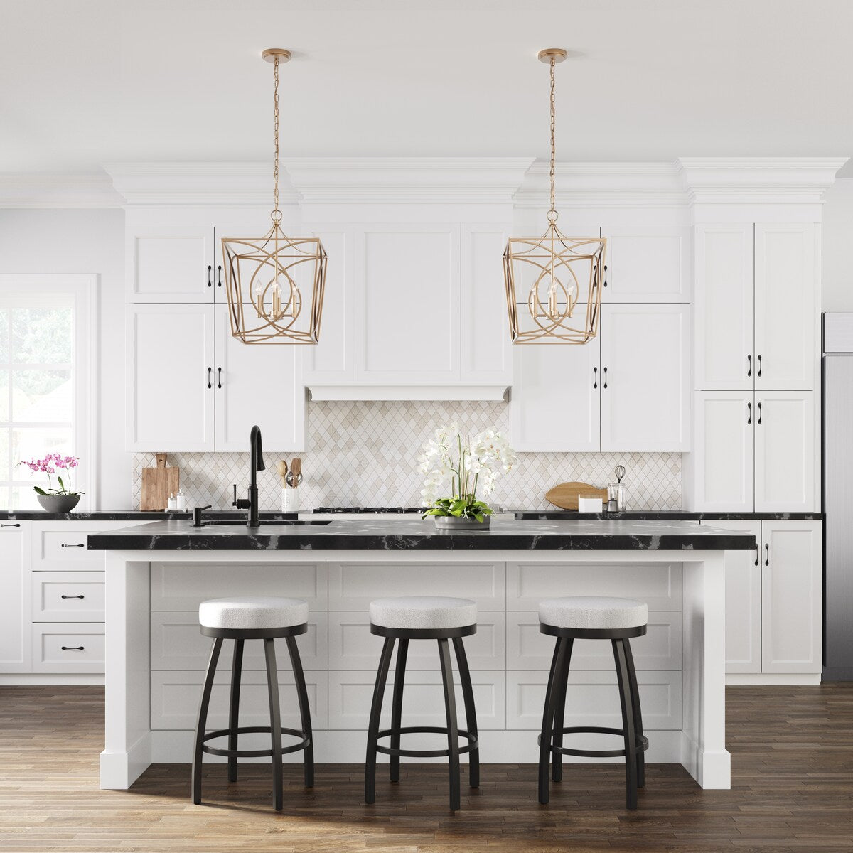 Suspension Tracy à 4 lumières de Millennium Lighting, disponible en plusieurs finitions