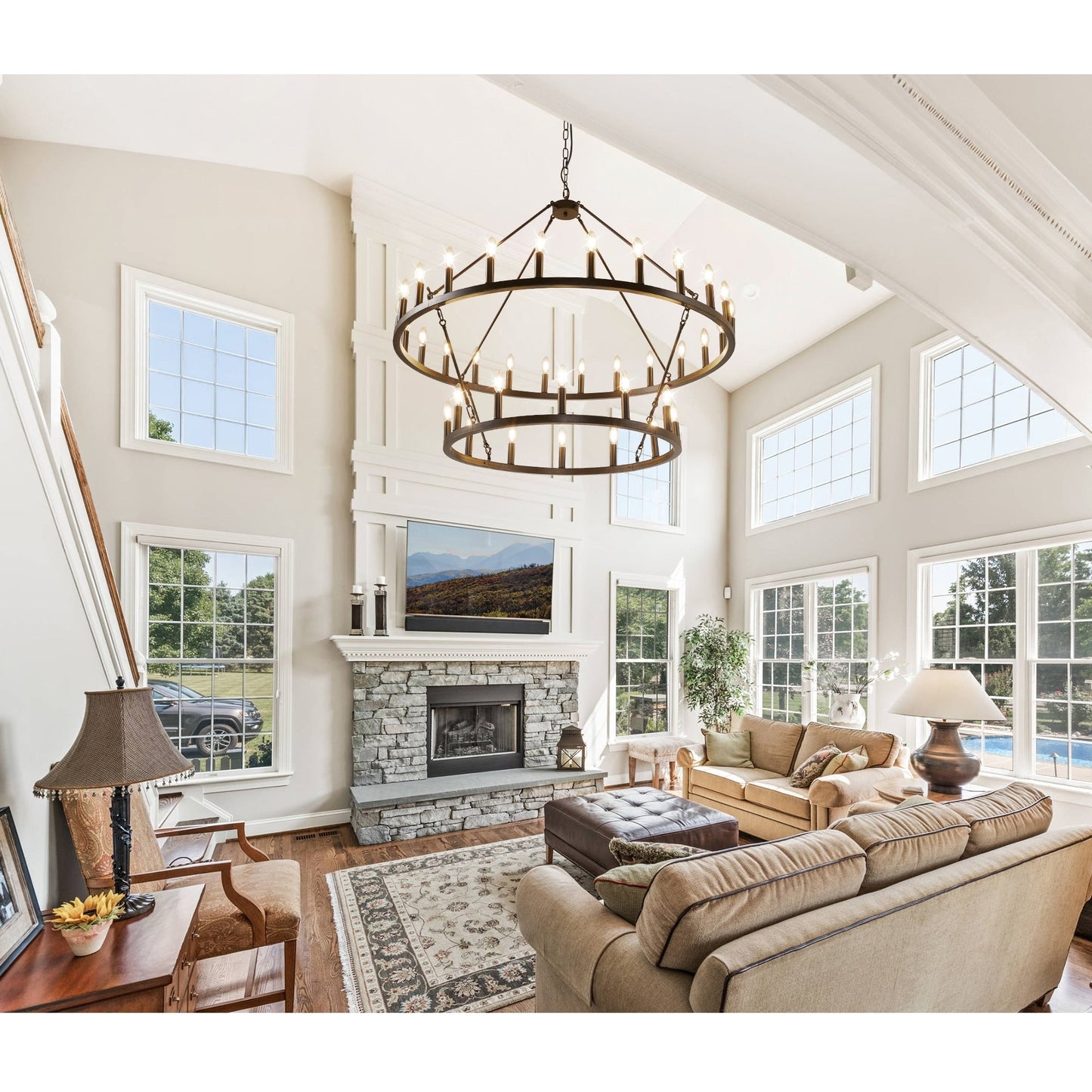 Lustre moderne de style ferme à 2 niveaux, lustre rond en forme de roue de chariot, grand luminaire pour plafond haut.