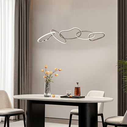 Lustre LED de luxe nordique en acier inoxydable à motifs entrelacés, idéal pour une salle à manger ou un plafond.
