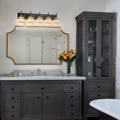 Luminaires de salle de bain modernes à intensité variable en cristal Ora, à installer au-dessus du miroir, style glamour.