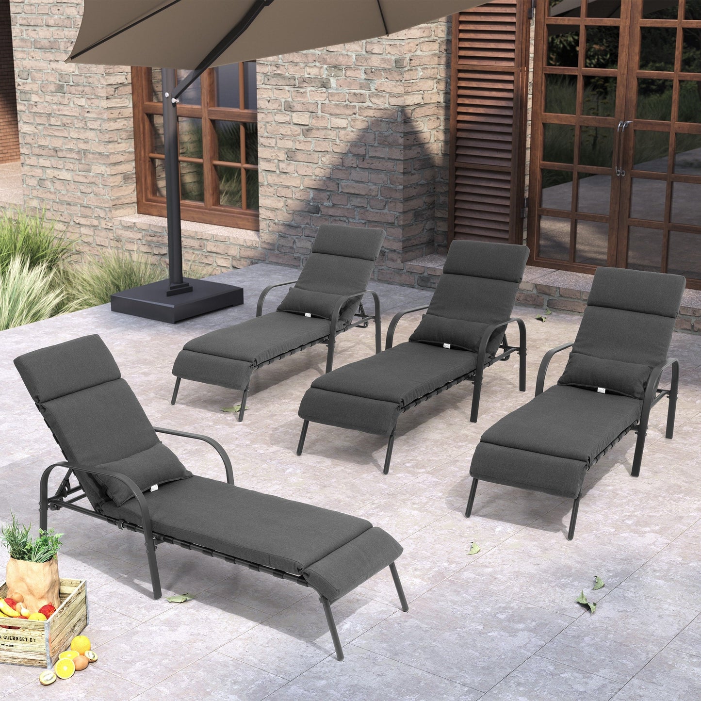 Chaise longue d'extérieur réglable avec coussin, idéale pour la plage et la piscine