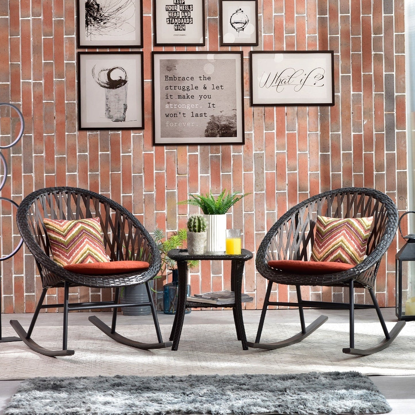 Ensemble bistro de patio OVIOS 3 pièces avec fauteuil à bascule et table basse en verre