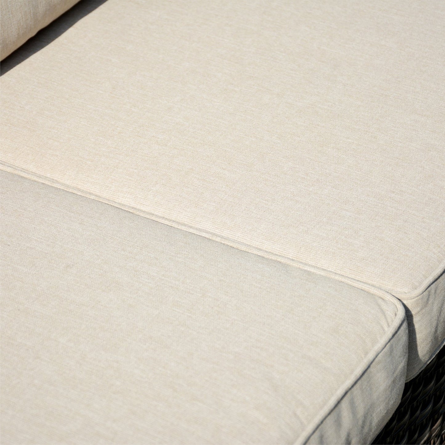 Ensemble de mobilier de patio OVIOS 5 pièces en résine tressée avec dossier haut