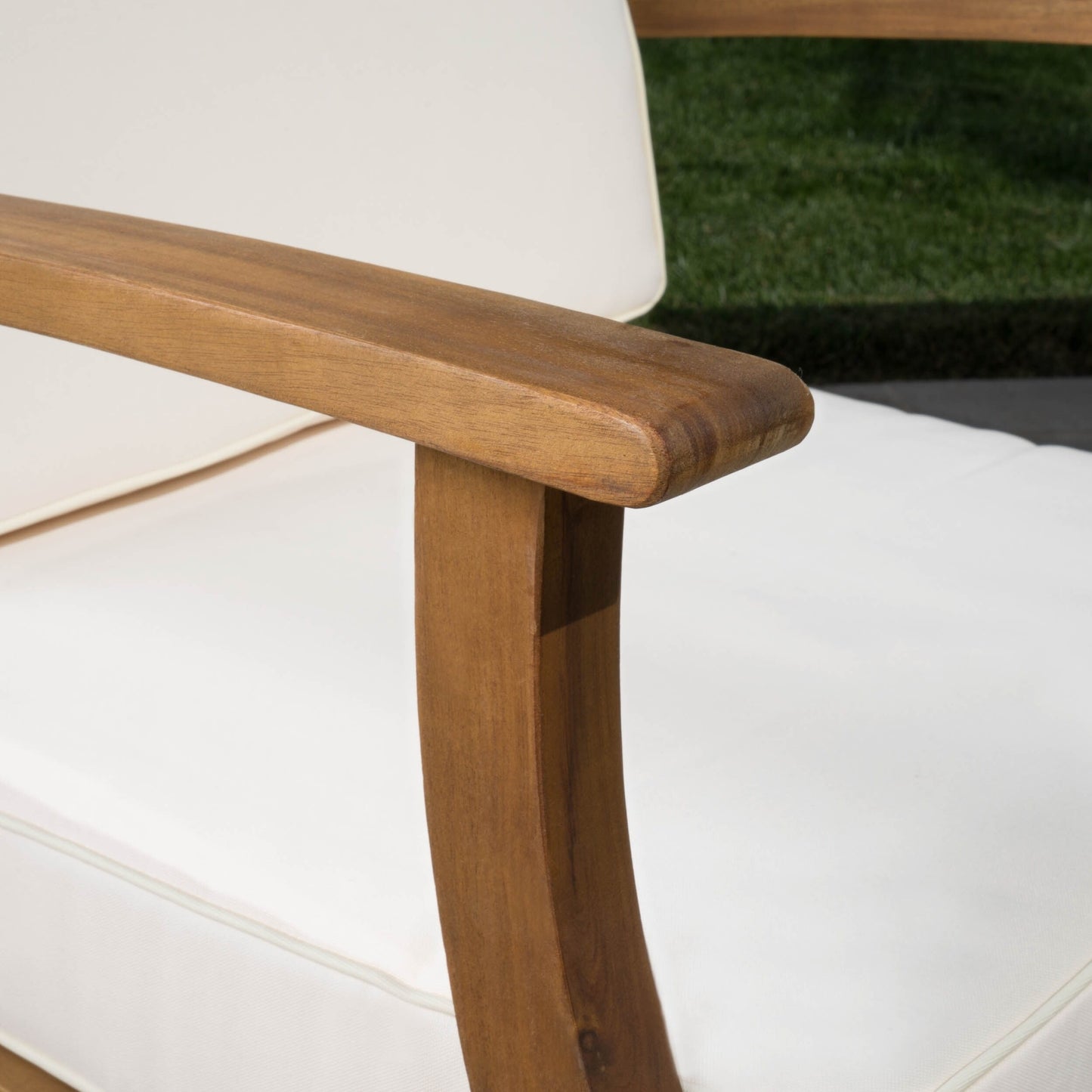 Ensemble de canapés d'extérieur 7 pièces en bois d'acacia Perla avec coussins, par Christopher Knight Home