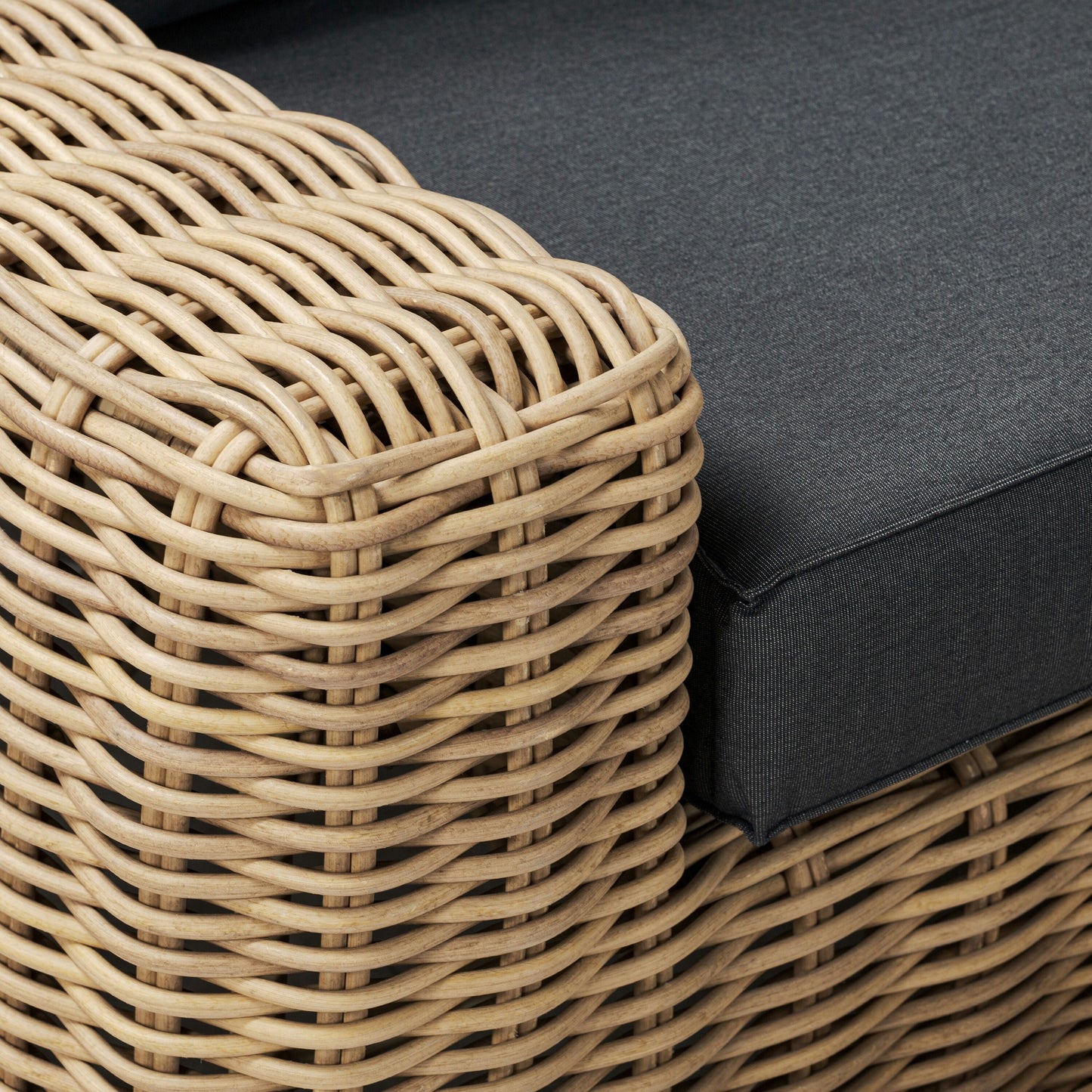 Ensemble de canapé d'angle d'extérieur/terrasse Poly &amp; Bark Puglia avec table basse