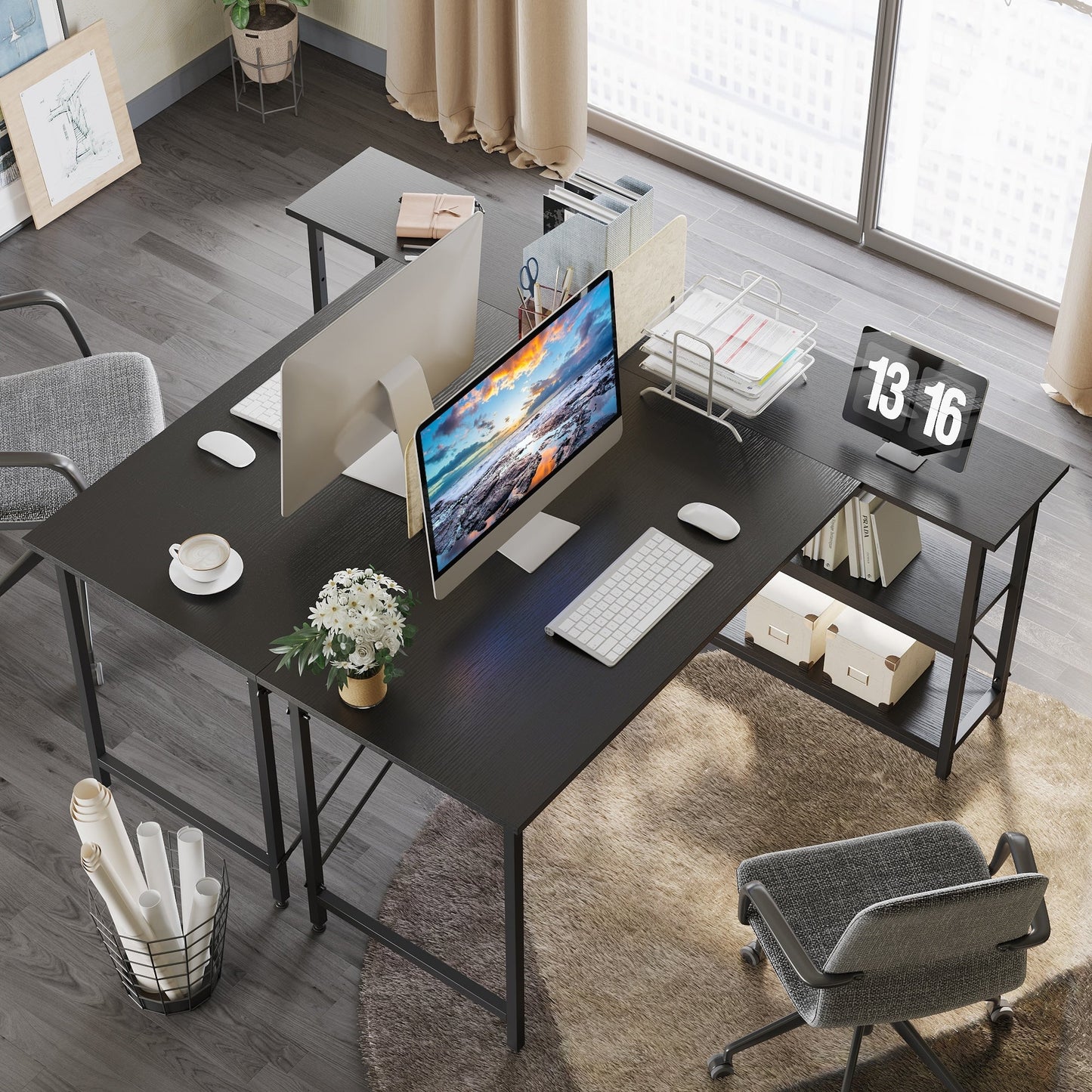 Petit bureau d'angle en forme de L avec étagères de rangement