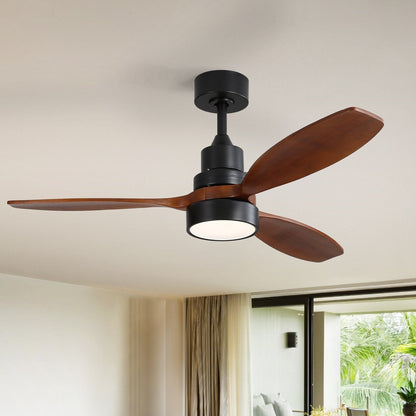 Ventilateur de plafond d'intérieur Sofucor 52 en bois avec éclairage intégré et télécommande (en option).