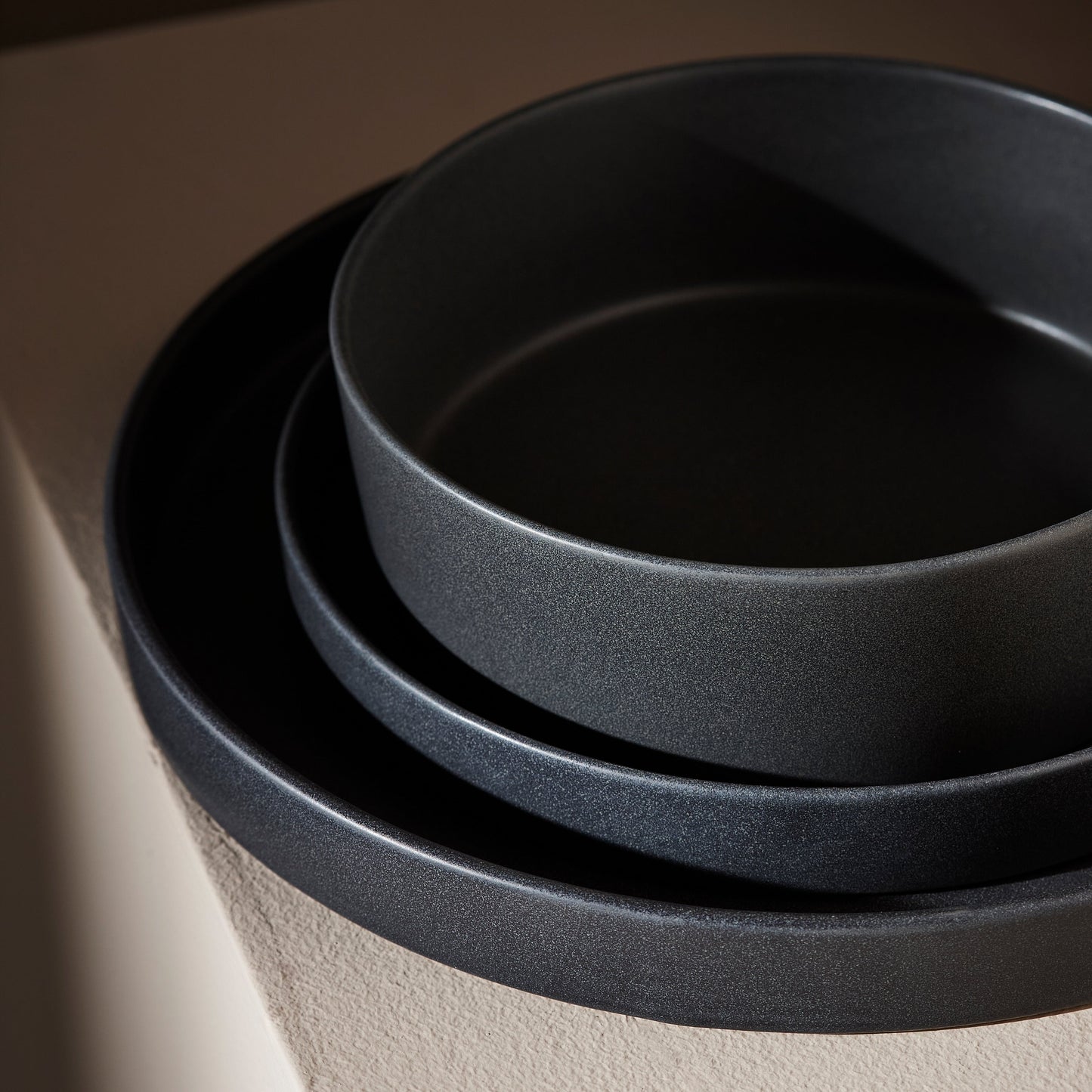 Ensemble de vaisselle en grès Stone by Mercer Project MODAN