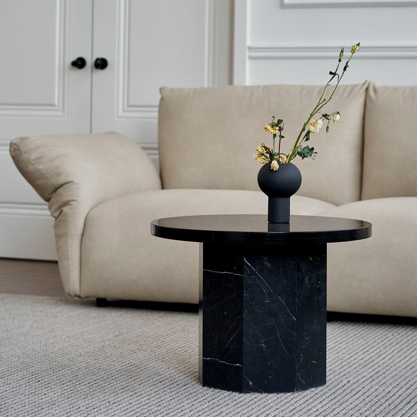 Table basse ronde Sugar Cubes - Marbre noir et blanc - φ600 mm